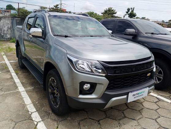 CHEVROLET S10 2.8 16V TURBO DIESEL HIGH COUNTRY CD 4X4 AUTOMÁTICO